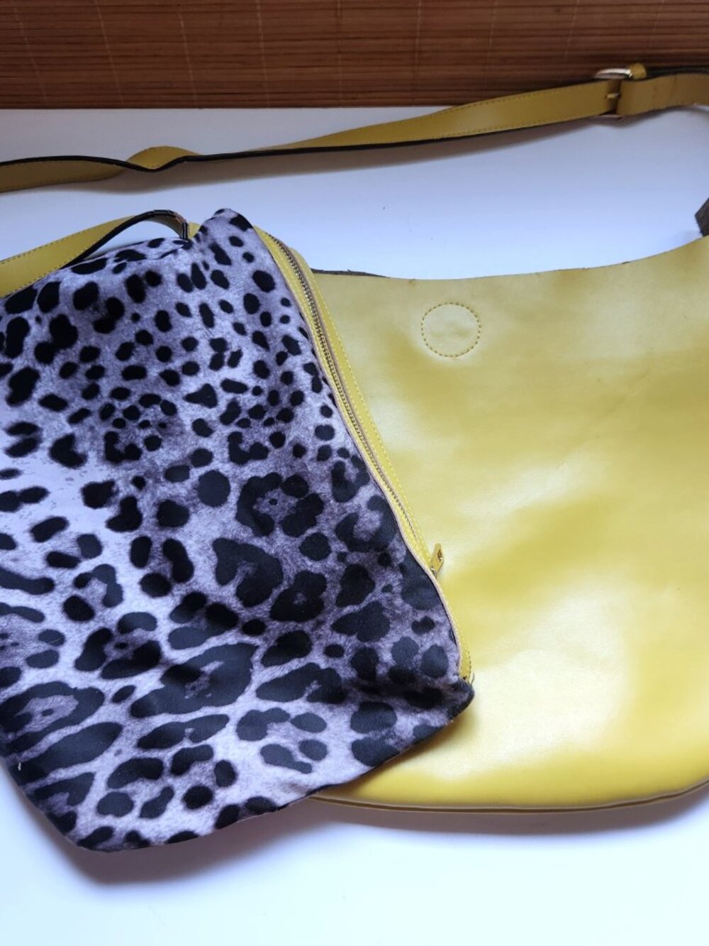 Yellow Leather Hobo Bag Crossbody Shoulder Purse 2-in-1 Leopard Snap Pouch KGB - Picture 3 of 9
